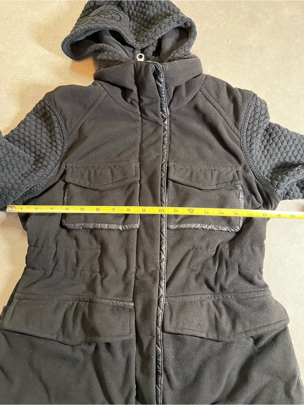 Lululemon Miracle Jacket black removable hood
Size 6 - Picture 10 of 14